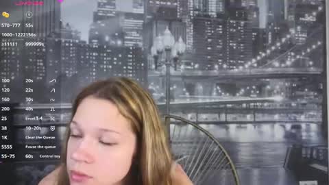 Snapshot of velvetrisque chatting on 06-06-26, 07:13 Kelly online show from 06-06-26, 07:13