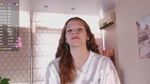 Snapshot of velvetrisque chatting on 06-18-26, 06:24 Kelly online show from 06-18-26, 06:24