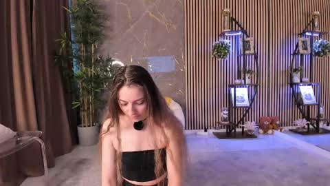 Velvet online show from 04-26-26, 03:37