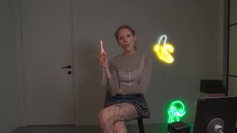 VelvetTGirl online show from 03-10-26, 04:28