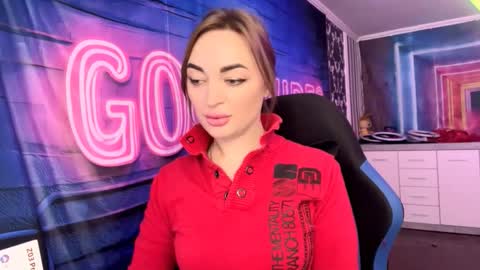 Snapshot of velvettouch4444 chatting on 02-21-26, 10:38 MERYEM online show from 02-21-26, 10:38