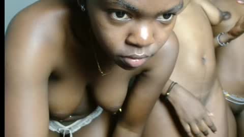 Snapshot of velvetvibes02 chatting on 05-30-26, 08:17 mellisa online show from 05-30-26, 08:17