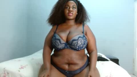 velvetychocolate1 online show from 04-17-26, 01:41