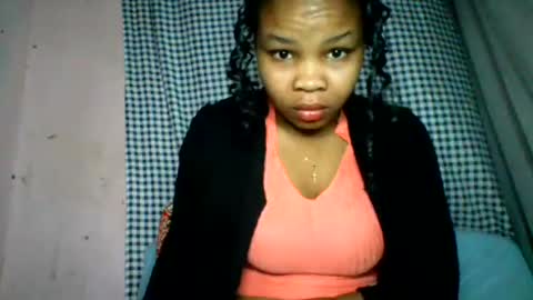 velyssa online show from 07-28-26, 01:23