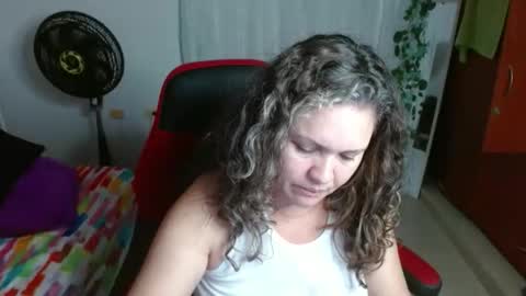 venecasexy44 online show from 09-09-25, 10:04
