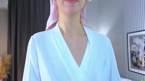 Venelopa online show from 02-18-25, 07:10