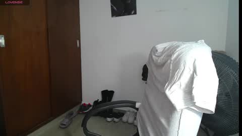 Venelope 3 online show from 02-14-25, 03:43