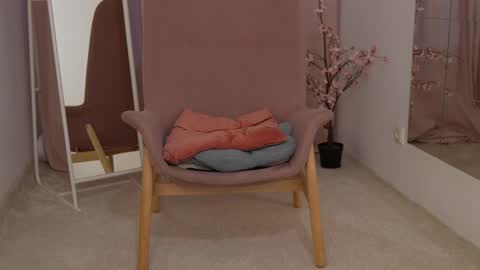 VENERA  online show from 01-08-25, 12:58