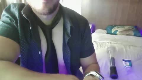 Snapshot of venezuelan420 chatting on 10-08-25, 06:16 venezuelan420 online show from 10-08-25, 06:16