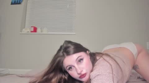 Snapshot of venicebtchh chatting on 12-14-25, 03:12 Harley instahailharleyy online show from 12-14-25, 03:12