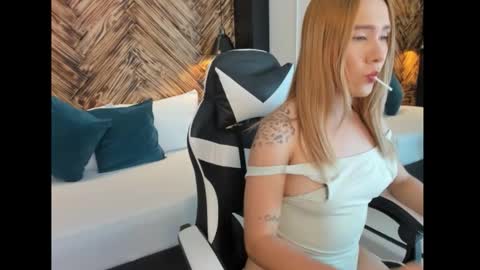 V E N U S  online show from 11-05-25, 07:25