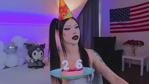 Snapshot of venomeowww_ chatting on 01-07-26, 03:53 Vivian online show from 01-07-26, 03:53