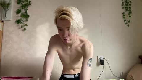 Dorian online show from 03-05-25, 01:06