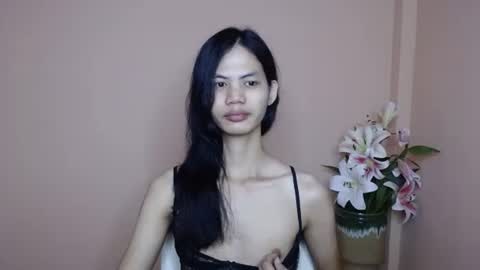 Snapshot of venus_192003 chatting on 11-17-25, 10:48 venus cute online show from 11-17-25, 10:48