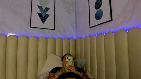 Snapshot of venus__miller chatting on 09-19-25, 12:17 venus__miller online show from 09-19-25, 12:17