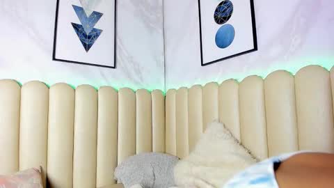 Snapshot of venus__miller chatting on 10-11-25, 12:15 venus__miller online show from 10-11-25, 12:15