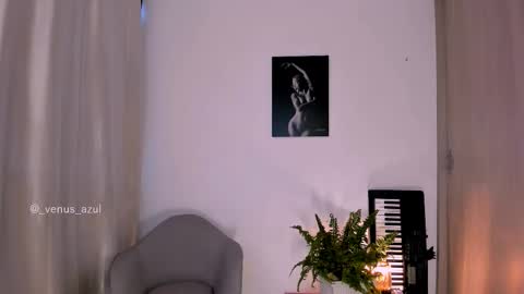 Snapshot of venus_azul chatting on 10-16-25, 10:22 JulietaIndependent Model venus azul online show from 10-16-25, 10:22