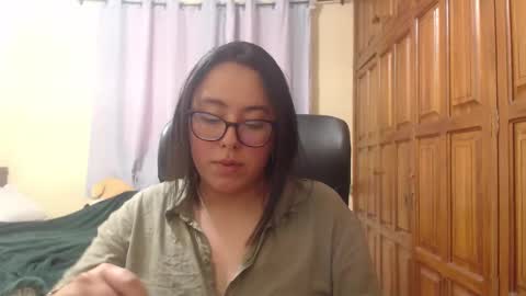 Snapshot of venus_cat_ chatting on 02-11-26, 03:00 Venus online show from 02-11-26, 03:00