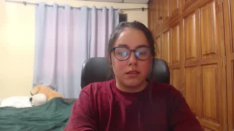 Snapshot of venus_cat_ chatting on 02-13-26, 12:28 Venus online show from 02-13-26, 12:28