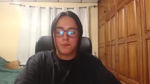 Snapshot of venus_cat_ chatting on 02-16-26, 09:33 Venus online show from 02-16-26, 09:33