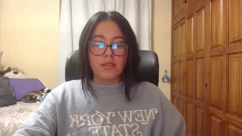 Snapshot of venus_cat_ chatting on 03-15-26, 02:50 Venus online show from 03-15-26, 02:50