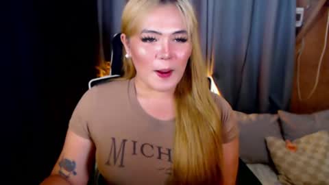 I am Colly Your mystery girl online show from 07-23-26, 01:58