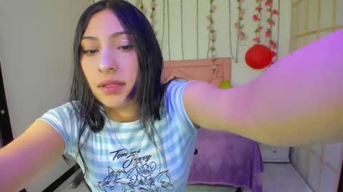 Snapshot of venus_latin_01 chatting on 09-09-25, 08:08 Mary online show from 09-09-25, 08:08