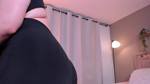 venus_reid online show from 09-14-25, 04:22