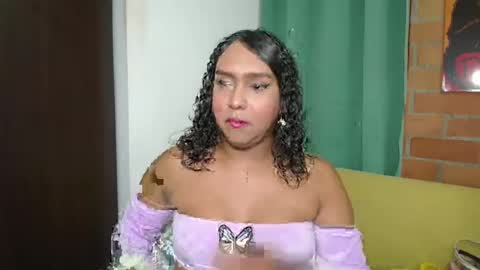 Luisa online show from 01-23-25, 03:26