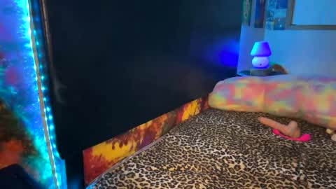 Venus online show from 12-28-24, 04:19