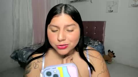 Snapshot of venuswilliamx chatting on 10-25-25, 01:35 venus online show from 10-25-25, 01:35