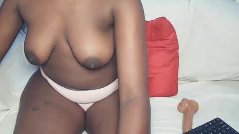 Snapshot of vera_bliss21 chatting on 05-15-26, 10:06 vera_bliss21 online show from 05-15-26, 10:06