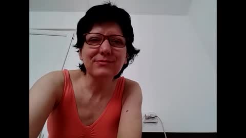 Vera online show from 04-28-26, 06:18