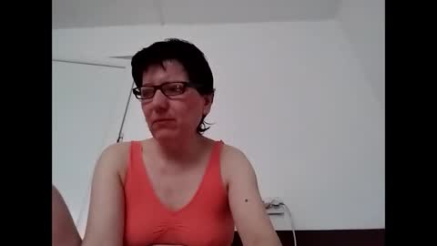 Vera online show from 04-30-26, 05:58