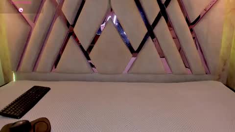 Snapshot of verabest chatting on 02-18-25, 02:59 Domelipa online show from 02-18-25, 02:59