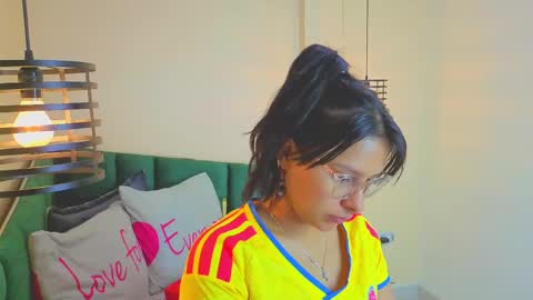 Snapshot of verabest chatting on 06-01-26, 11:23 Domelipa online show from 06-01-26, 11:23