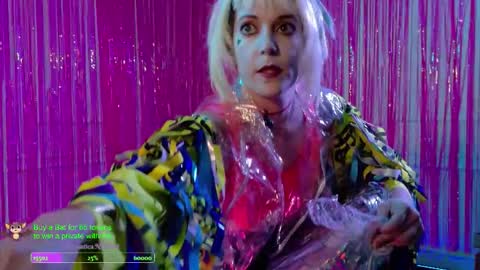 Vera Victors online show from 10-17-25, 02:37