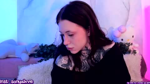 Snapshot of vergill_hella chatting on 02-13-25, 06:20 Sonya online show from 02-13-25, 06:20