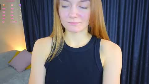 Olivia online show from 11-06-25, 02:45