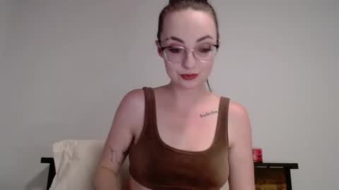 Snapshot of vero495065 chatting on 09-25-25, 06:00 vero495065 online show from 09-25-25, 06:00