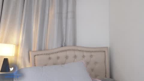 vero_cam online show from 12-16-24, 03:08