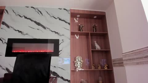 veronica online show from 12-28-24, 12:47