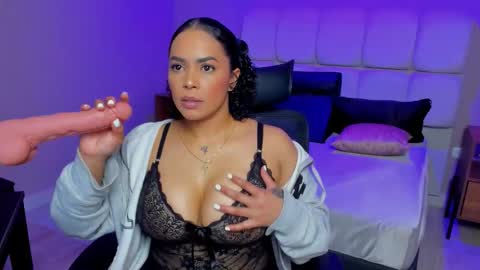 Snapshot of vero_milff chatting on 11-29-25, 07:50 Vero online show from 11-29-25, 07:50