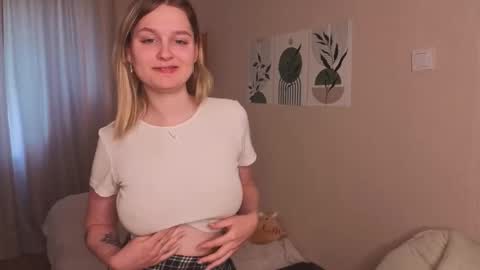 Veronica online show from 10-03-25, 08:11