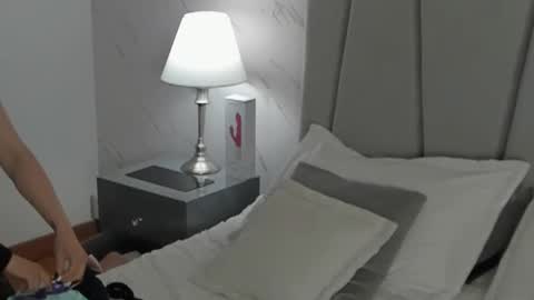 Snapshot of verohands chatting on 09-17-25, 05:09 Vero online show from 09-17-25, 05:09