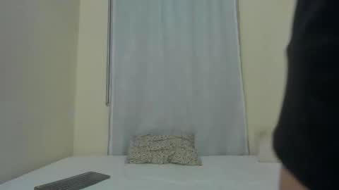 Veronica online show from 02-02-26, 04:33