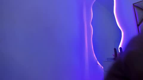 Veronica online show from 02-05-26, 04:39