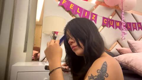 Vero online show from 09-11-25, 04:23