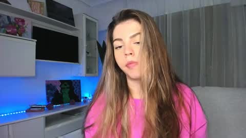 Snapshot of veronarolls chatting on 01-25-25, 10:18 Lolitalolz online show from 01-25-25, 10:18