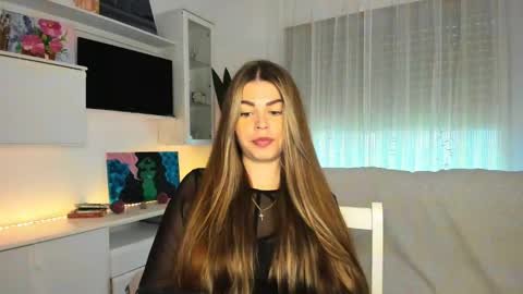 Snapshot of veronarolls chatting on 02-27-25, 04:53 Lolitalolz online show from 02-27-25, 04:53